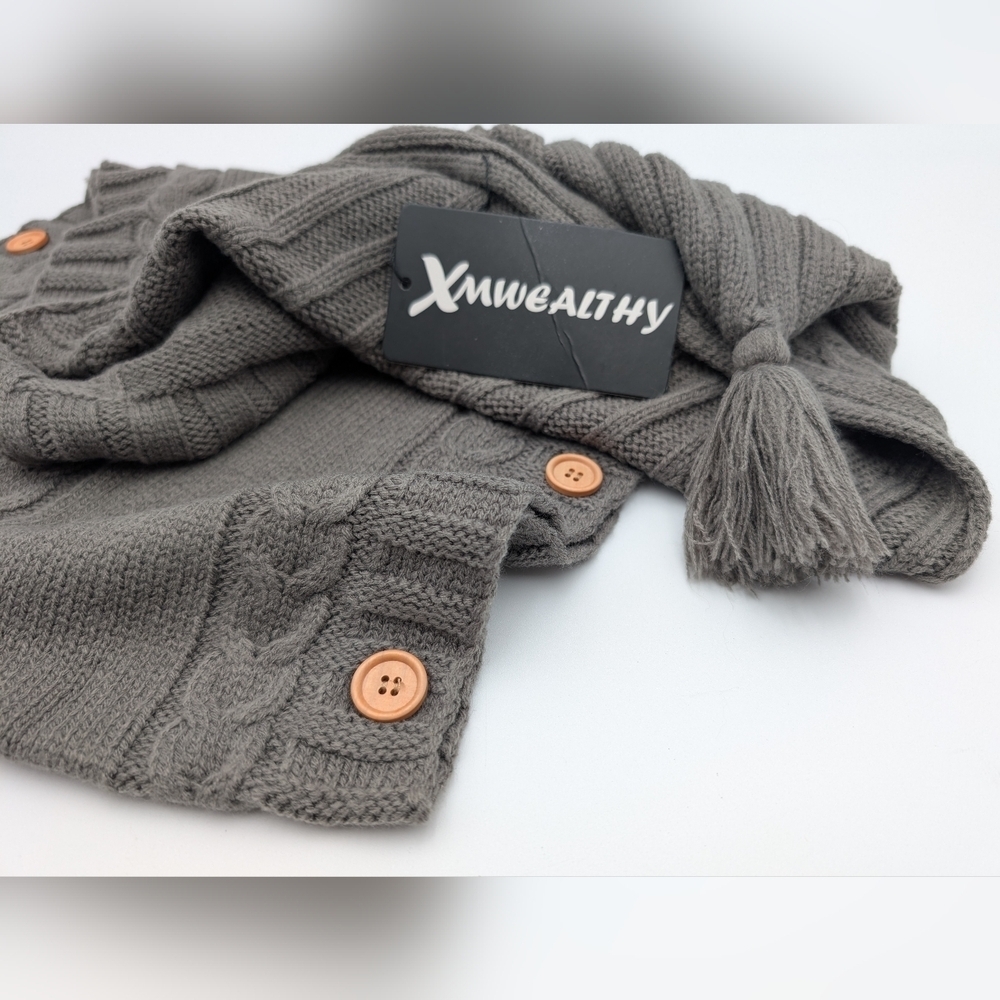 XMWEALTHY - NWT Baby Blanket With Hoodie